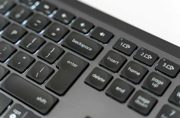 Обзор Logitech MX Keys: лучшая беспроводная клавиатура для работы