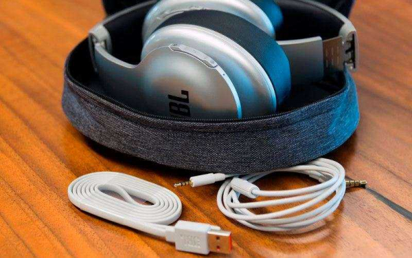 Наушники JBL Everest Elite 700 – Обзор привлекательной гарнитуры с мощным звуком